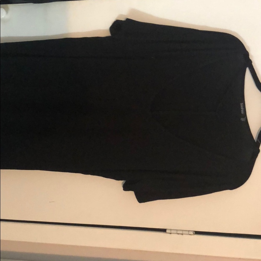 Boohoo size us 16 dress with neck detail